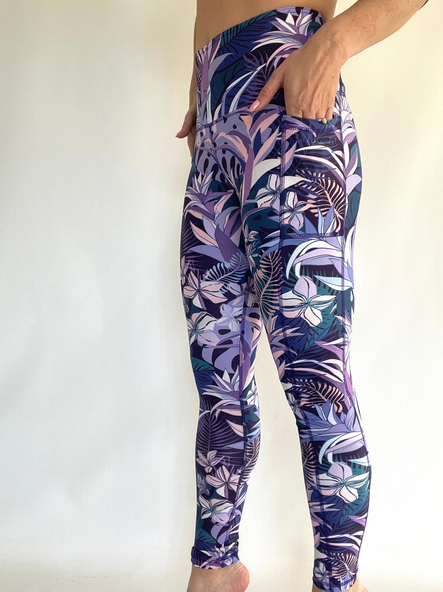 SALLY PRINT – CheynaDot